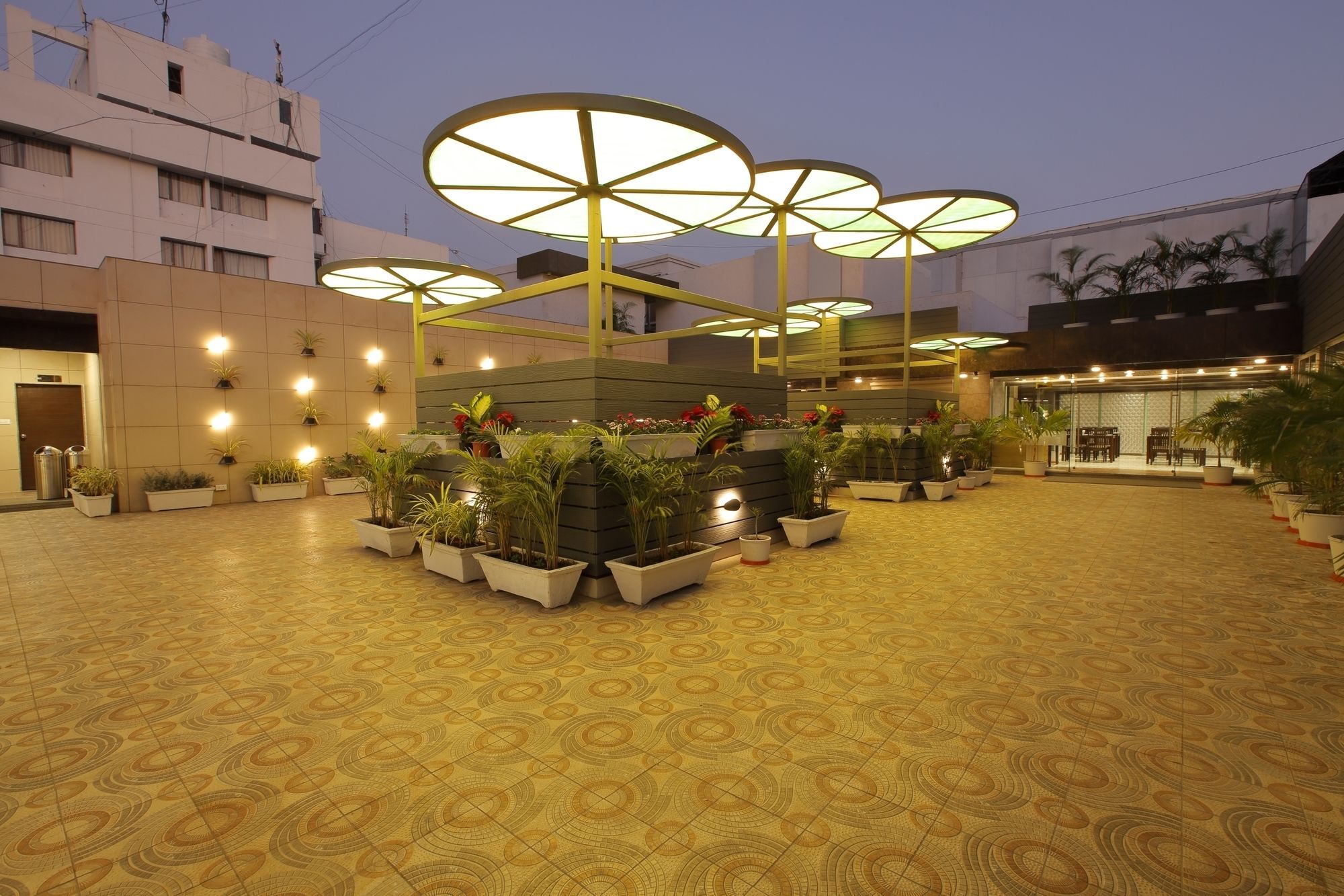Hotel The Lotus Park Ahmedabad Exterior foto